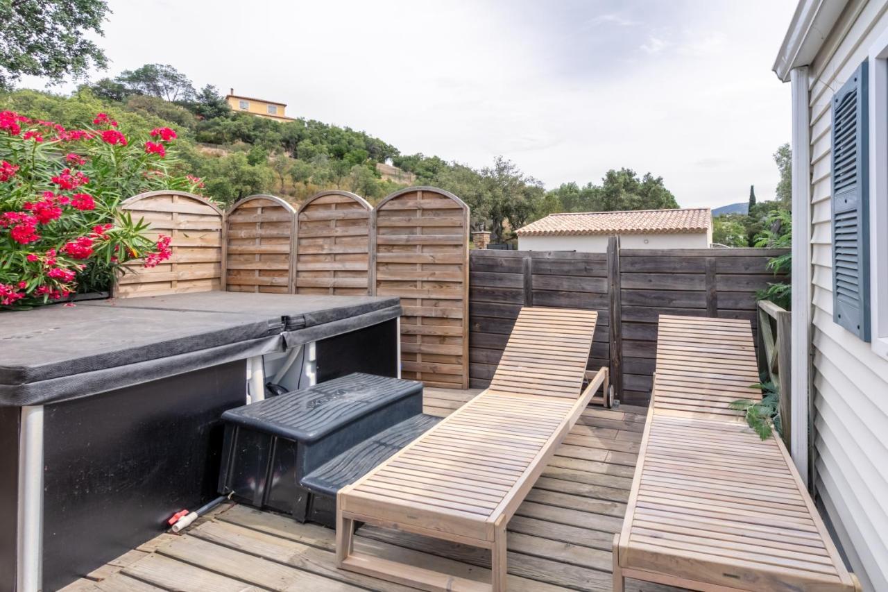 Camping Lou Cabasson Bormes-les-Mimosas Buitenkant foto