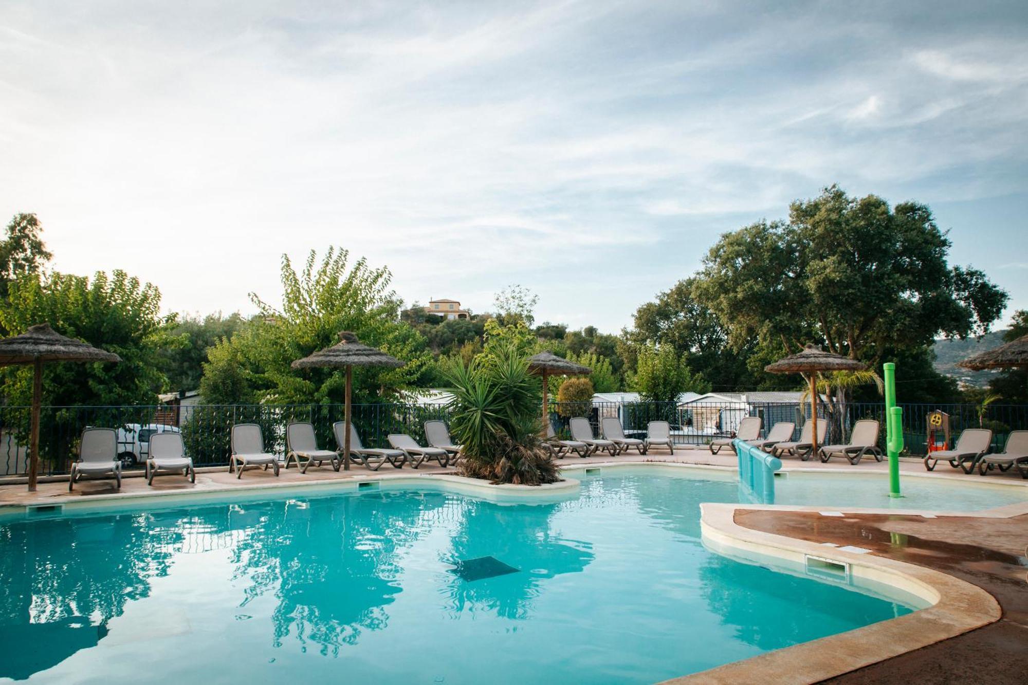 Camping Lou Cabasson Bormes-les-Mimosas Buitenkant foto